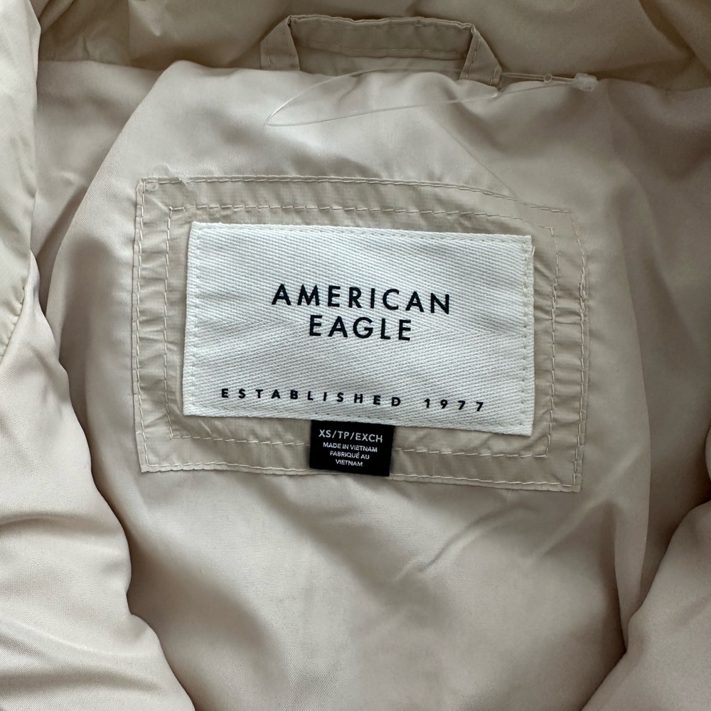 American Eagle Cropped Puff Jacket - image 3